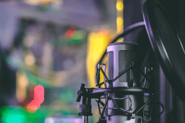 Recording mic inside a recording booth