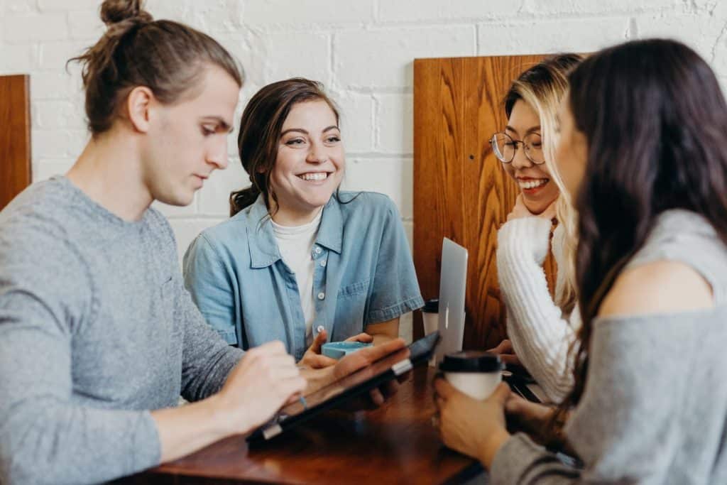 teamwork-table